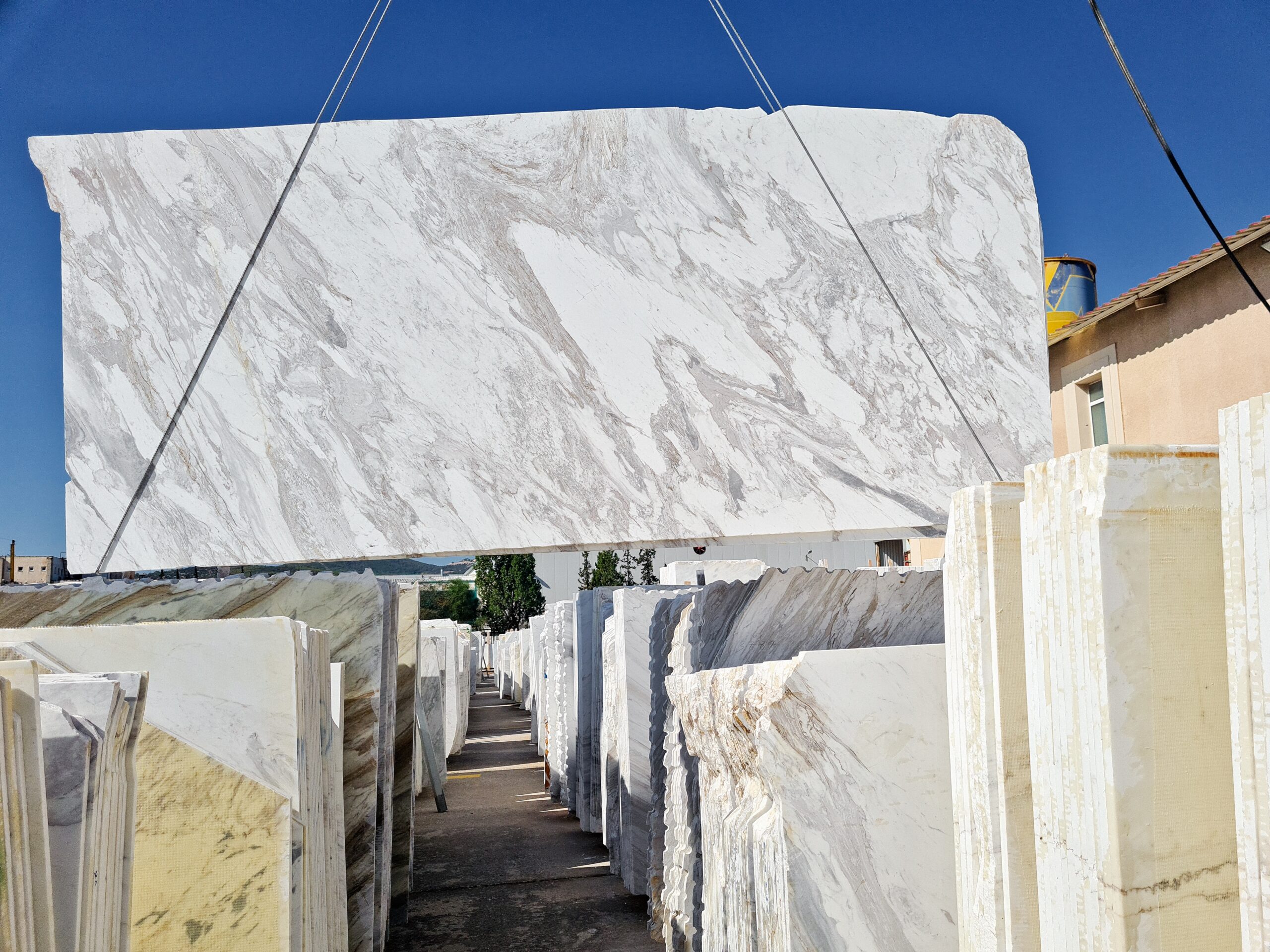 Arabescato White marble with strokes slabs bookmatch openbook - Image 6