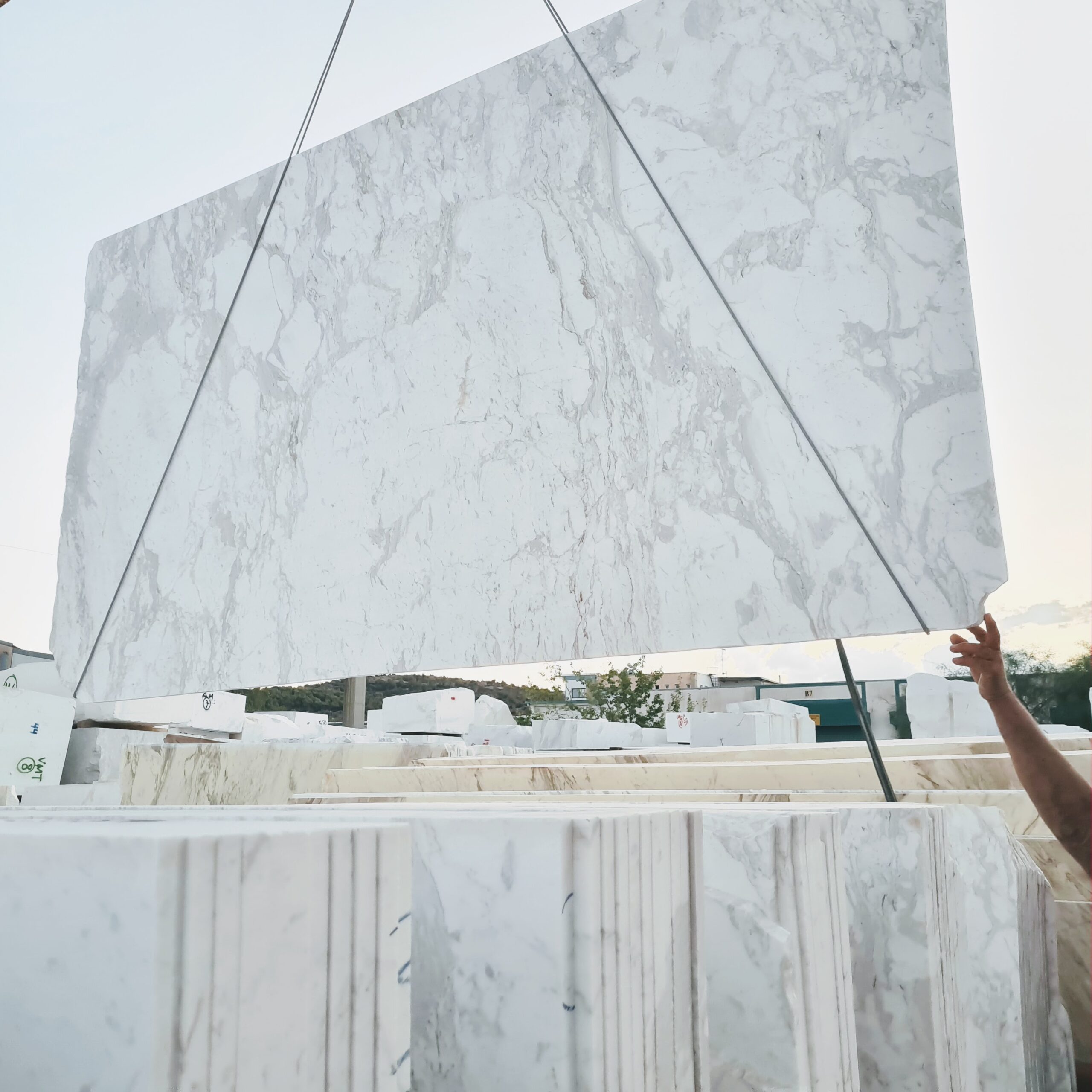 Arabescato White marble with strokes slabs bookmatch openbook