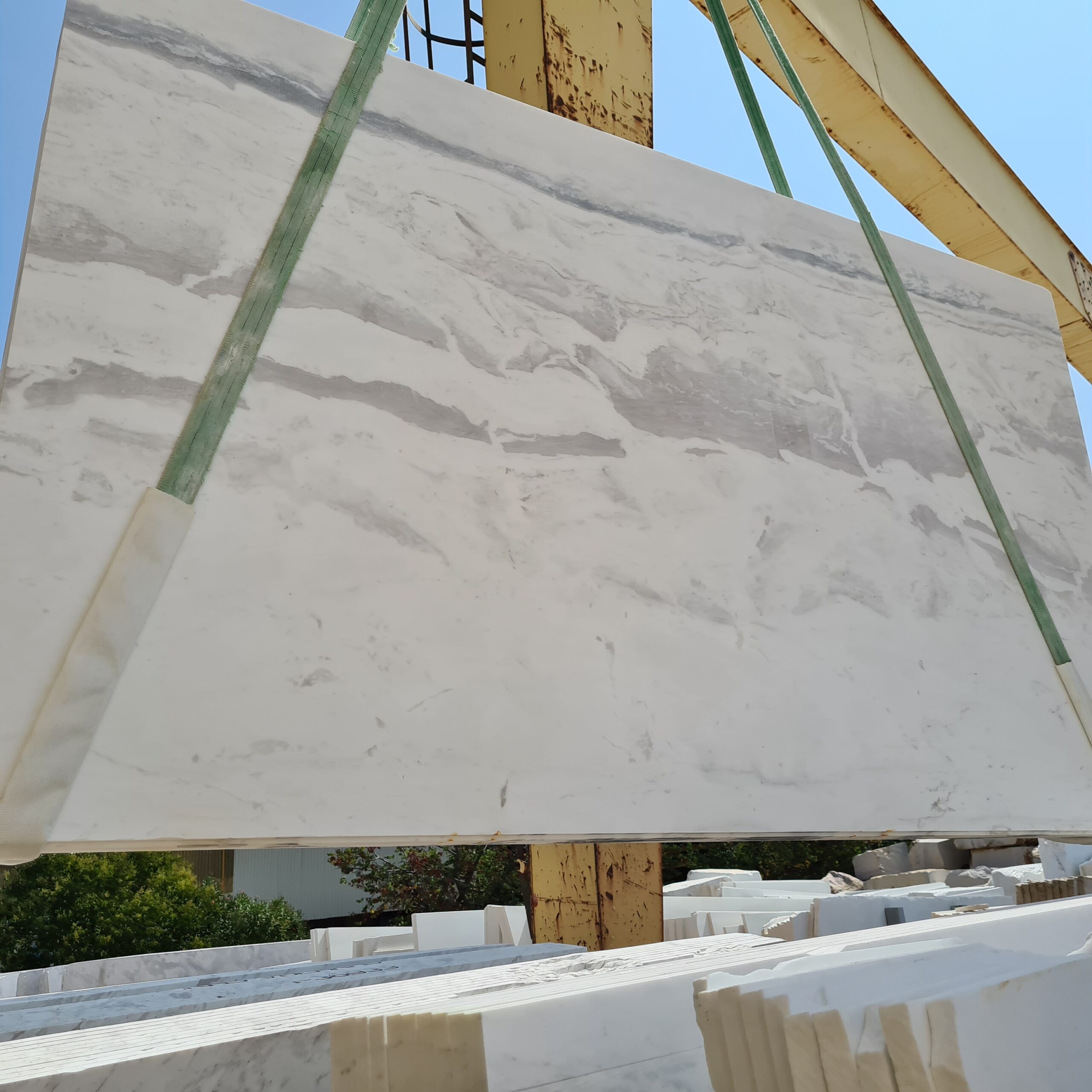 Arabescato White marble with strokes slabs bookmatch openbook - Image 2